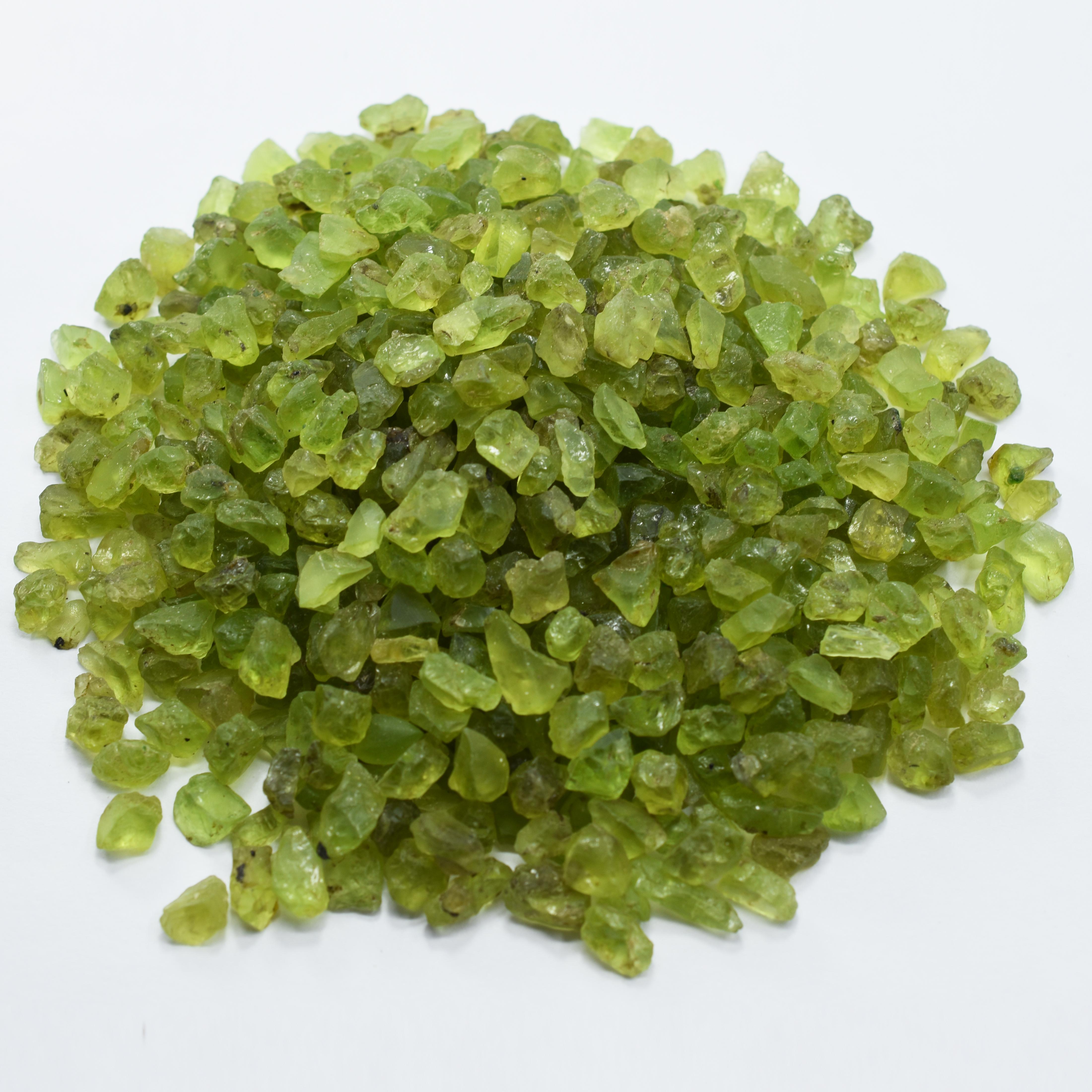 Dabīgs Zaļš Peridots Brīvs Dārgakmens Neapstrādāts
