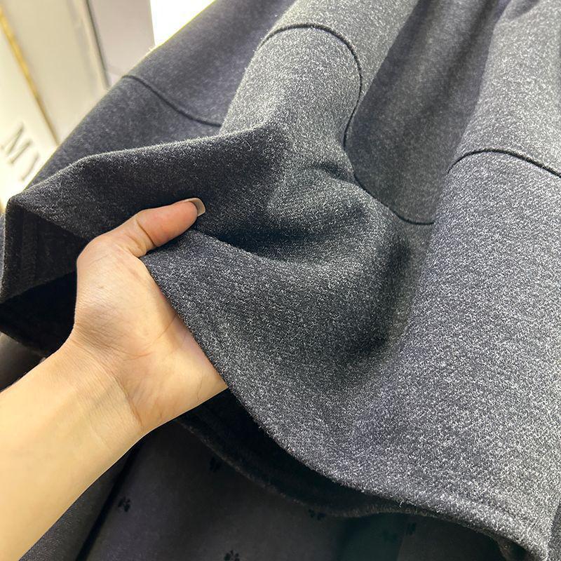 Gonna di lana grigia a trapezio di media lunghezza da donna - Collezione Autunno/Inverno 2026