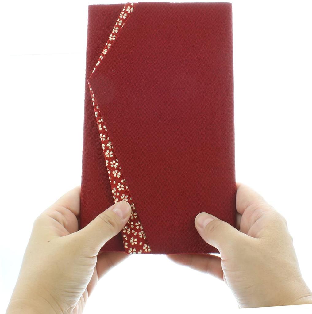 Daiko Sangyo Made in Japan Ester Small Floral Chirimen Fukusa (Cloth Wrapping Cloth) with Gold Envelope, Dark Red, 681-2