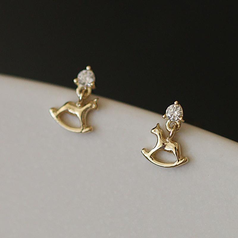Simple and Childlike Trojan Horse Stud Earrings Female Niche Design Sense Cute Student Commuting Small Zircon Earrings Tide
