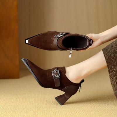 Fashion Retro and Fashionable Metal Head, Thick Heel, Deep Opening Single Shoe for Women, 2025 New Style Belt Buckle, Elegant High Heels