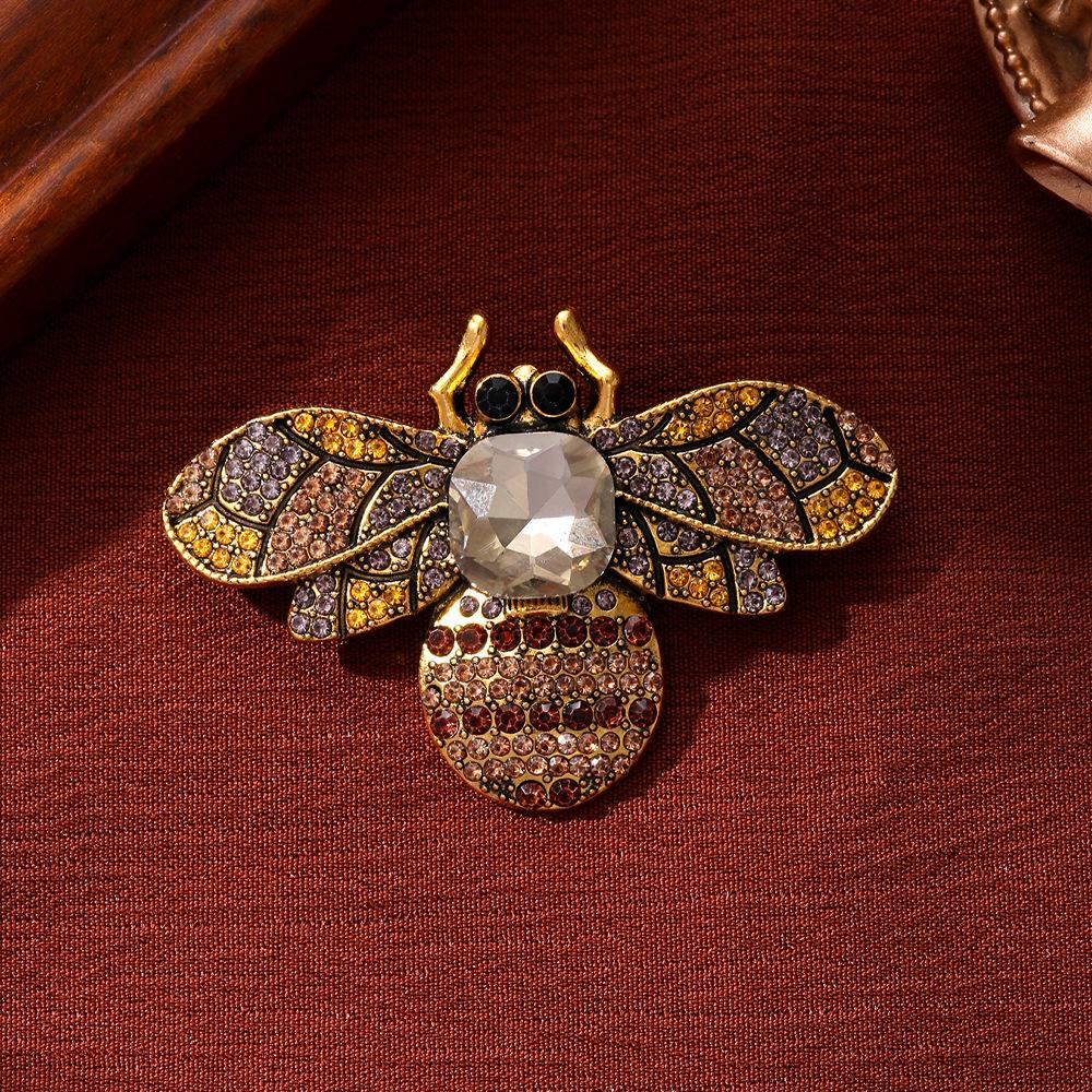 New full diamond bee brooch women s fashion design sense blazer accessories corsage insect pin