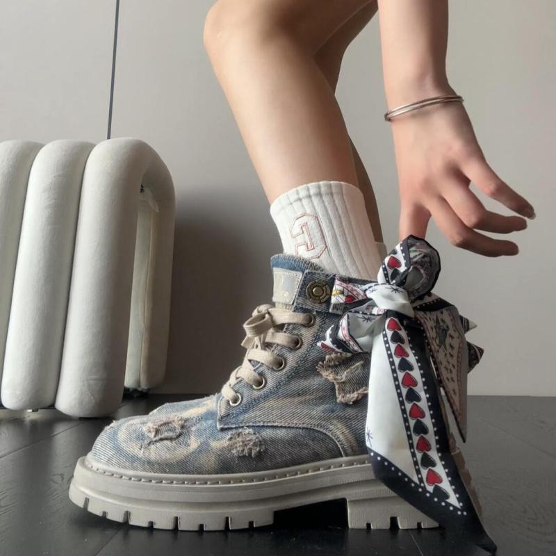 

Autumn/Winter Round Toe Square Heel Retro Cowboy Riding Boots with Front Laces Fashionable Comfortable Bow-decorated Work Boots 37