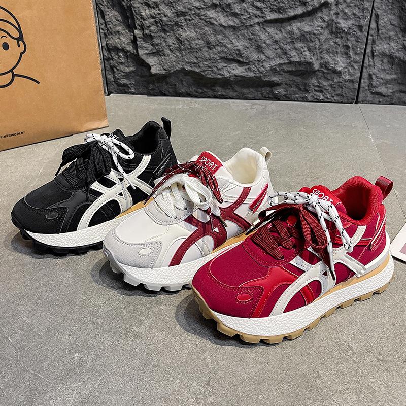 Plateau Forrest Gump Schuhe im Herbst und Winter 2025 neue vielseitige Mode Explosion leichte Leder Freizeitsportschuhe Kinder