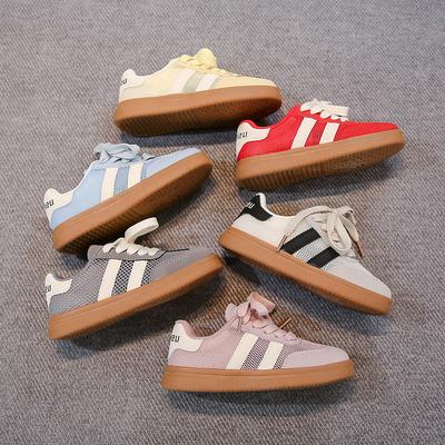 Scarpe da Tennis per Bambini Colore Caramella Rete Traspirante Scarpe Piatte per Bambine Antiscivolo 2025 Nuove Scarpe Sportive per Bambini Strisce Suola Morbida Comfort