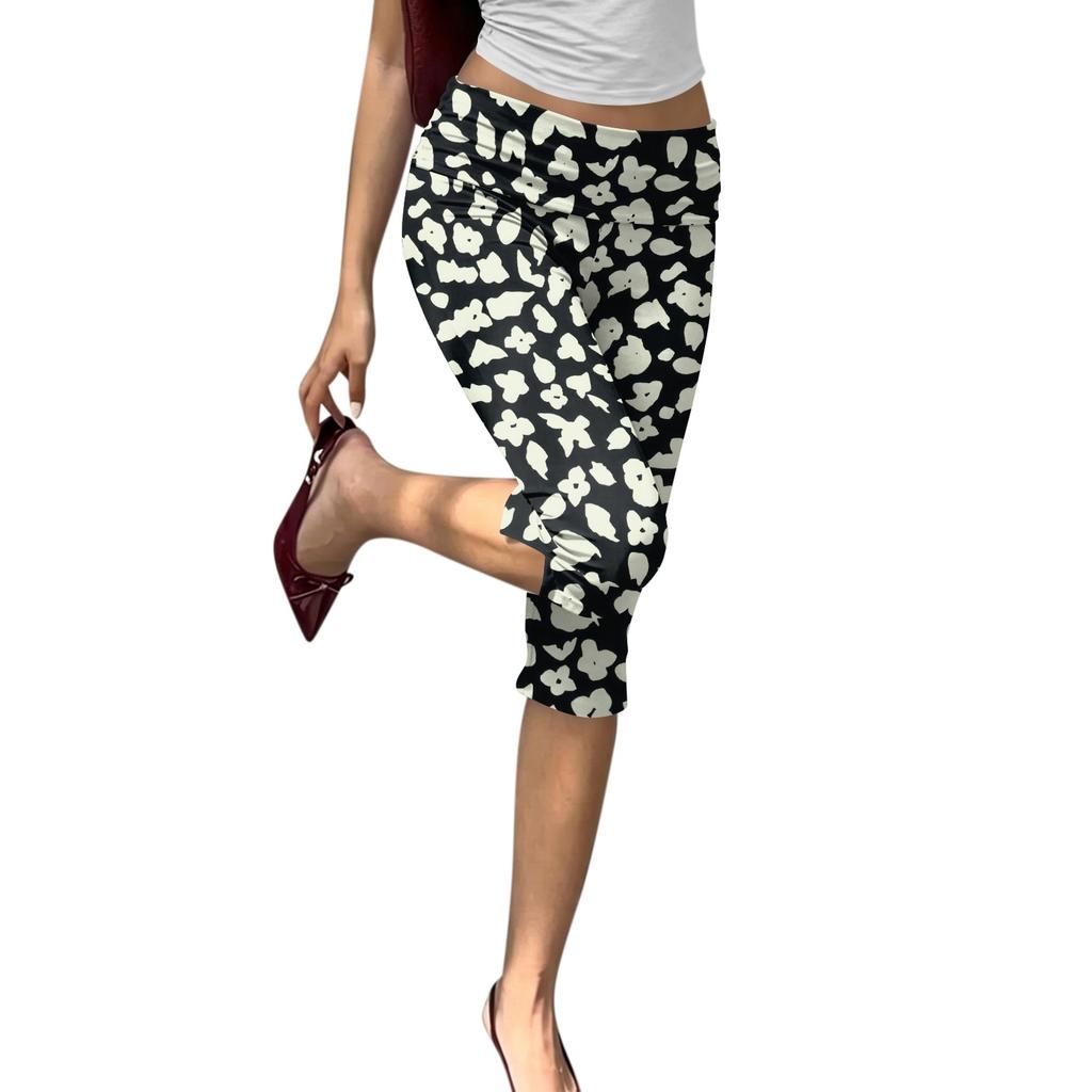 Women's Slim Fit Printed Cropped Pants with Pleated Detail Elastic Waistband and Mid-Calf Length Suitable for Casual Wear and Outdoor Activities