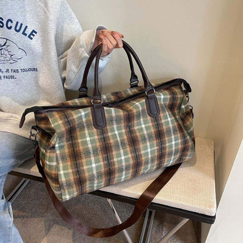 Handbag Large capacity women's oversized retro plaid messenger fitness bag, short business trip travel luggage bag