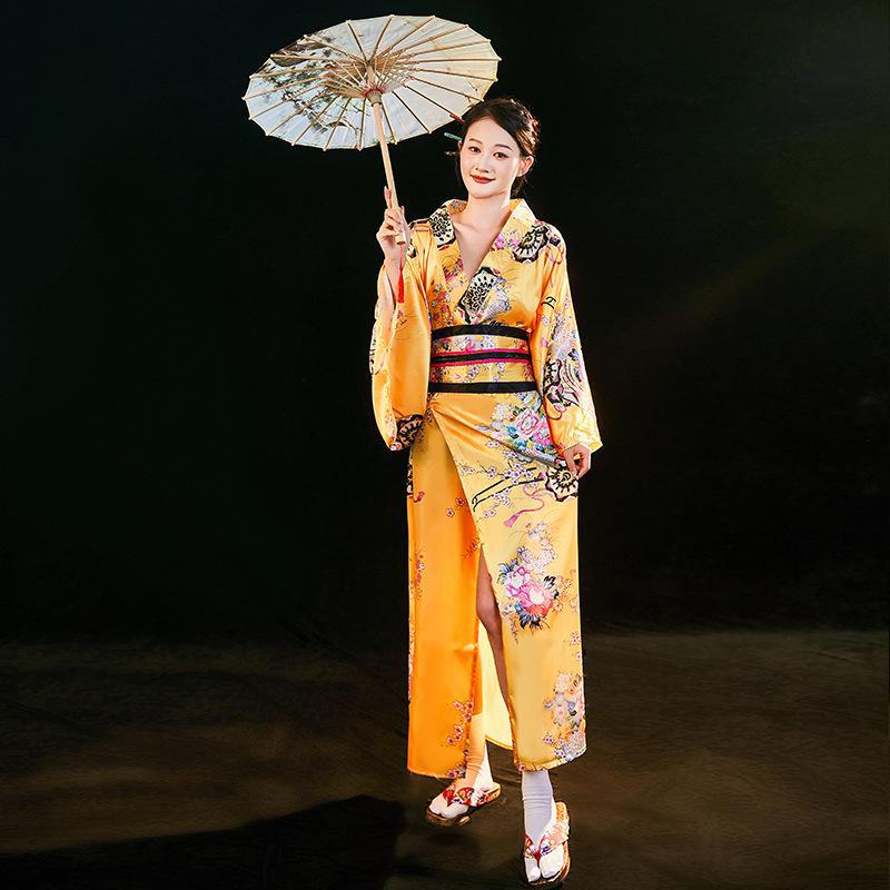 Japanese Traditional Ladies' Formal Yukata Kimono Costume for Anime Cosplay and Stage Performance Photography