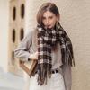 New High end Versatile Korean Version Autumn and Winter Plaid Student Scarf for Men and Women Versatile Retro Thickened Warm Scarf for Men