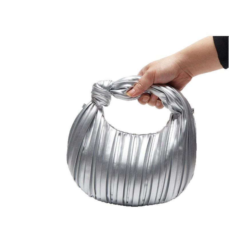 Fashionable Hand-held Ladies' Bag with Pleated Cloud Underarm Bag and Fashionable Women's Hand-held Crescent-shaped Dumpling Bag
