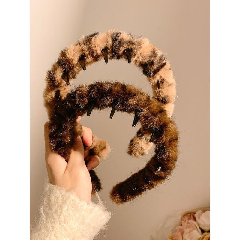 Korean Retro Leopard Print Plush Headband With Teeth Anti Slip Face Washing Makeup Hair Hoop Autumn Winter Women Hair Decor