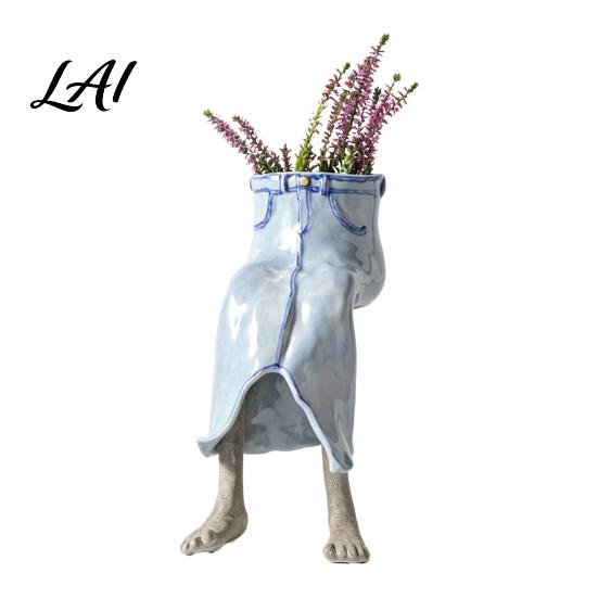 Artistic Gardening Gift Cute Leggy Planter Sitting Human Resin Planter with Legs Shelf Sitter Office Desk Plant Ornament Pot for Succulents