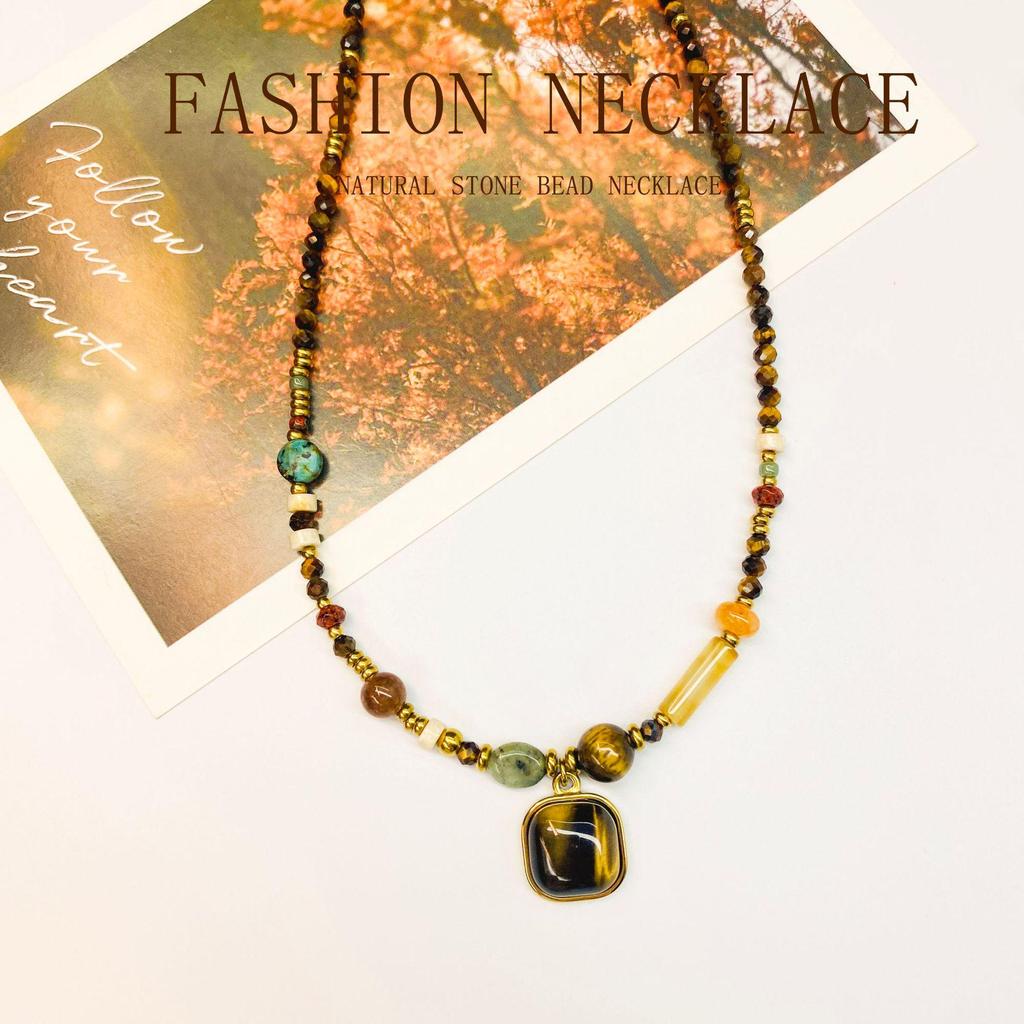 Original Natural Stone Beaded Colorful Necklace – High-End Crystal Retro Collarbone Chain