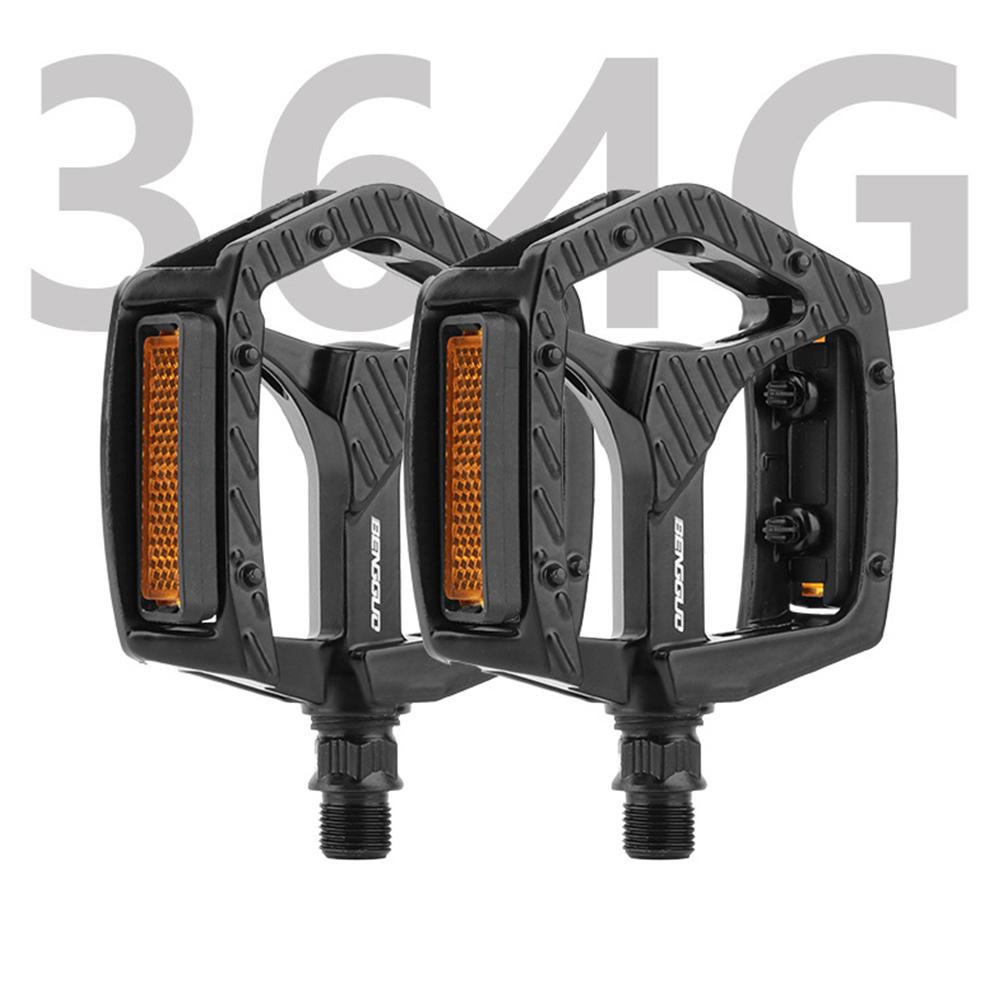 Ultralight Bicycle Pedals Aluminum Alloy Bicycle Platform Pedal Anti-Slip Cycling Bearing Pedals with Reflector for Night Riding