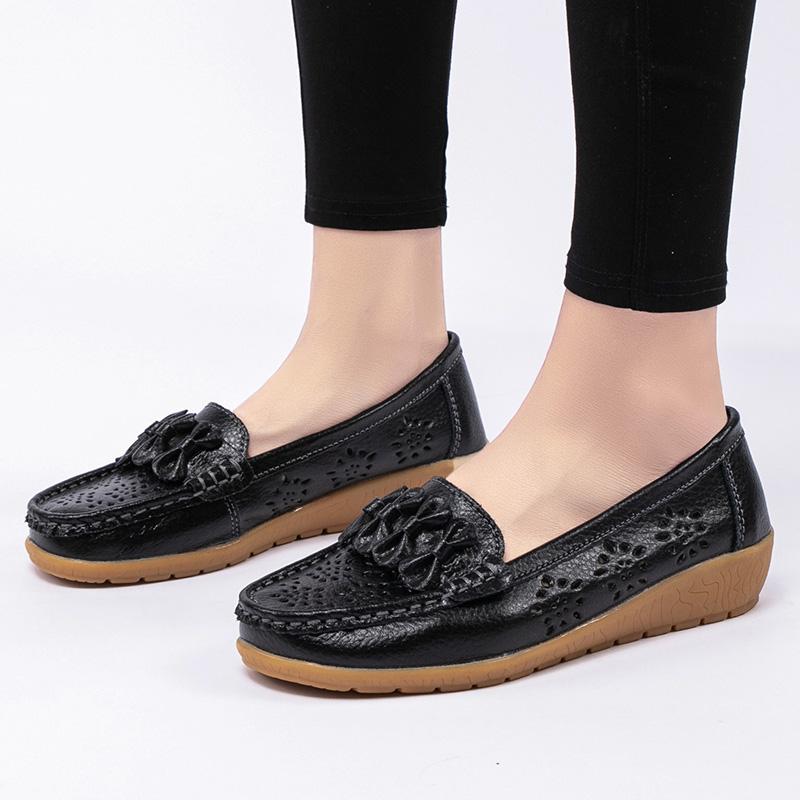 Women's Flats Moccasins Driving Shoes Casual Walking Minimalist Soft Summer Hollow Flower Shoes for Students Girl Over Sized