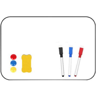 Tosidig magnetisk minitavle A4 + 3 tusjer, 3 magnetiske holdere + viskelær, blandede farger, koreansk leketøysutstyr