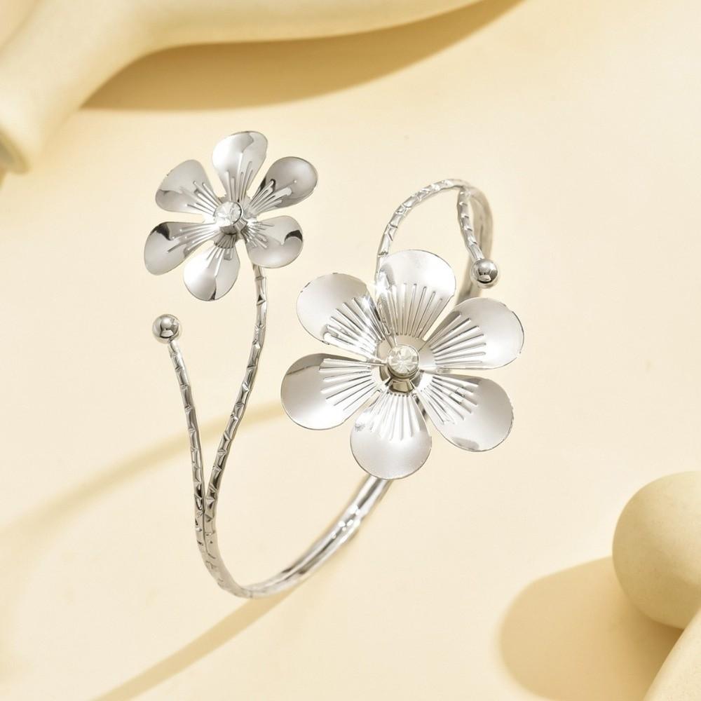 Bohemia Style Flower Bracelet Floral Armband Vintage Open Arm Bangle  Girls
