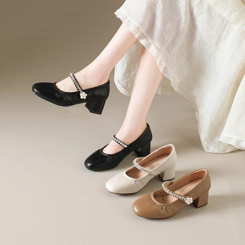 Modische Damenschuhe im exquisiten französischen Stil mit klobigem Absatz - Herbstliche Sandalen mit quadratischer Zehenpartie, kleinem Charme, modisch, Business-Casual