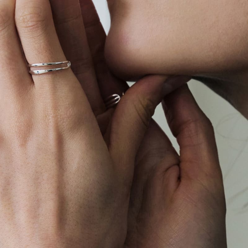 TOU NP033 Dual Strand Twisted Open Ring