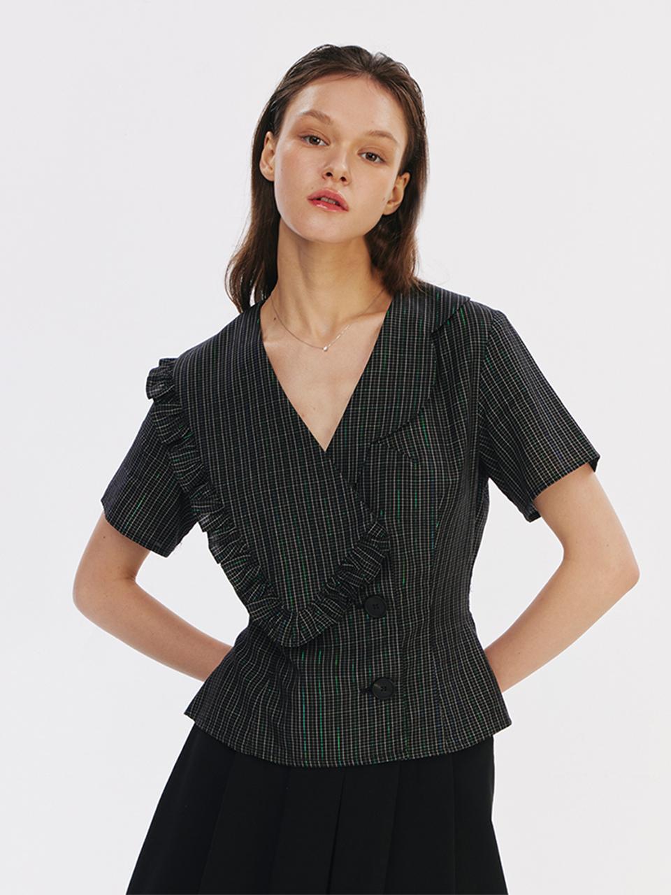 Kisserihe Asymmetrical Collar Blouse S