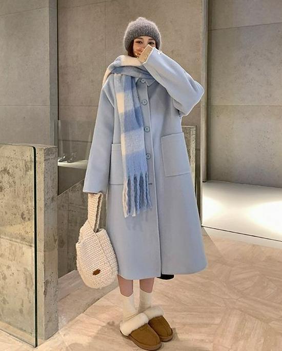

Women s Blue Woolen Lapel Coat: Autumn/Winter 2023, Loose Fit, Stylish and Cozy. L