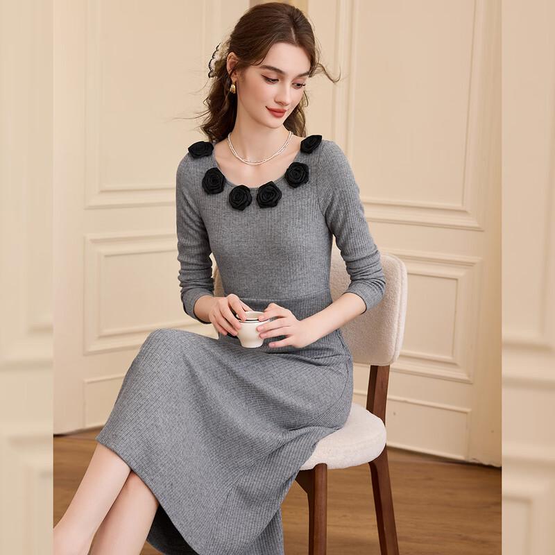 

Bailuyu 3D Floral Embellished A-Line Midi Dress M