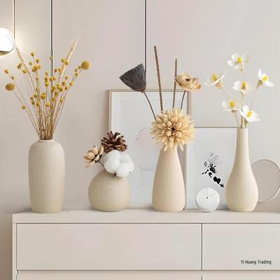 Vaso Decorativo in Stile Crema per Soggiorno o Tavolo d'Ingresso con Composizione di Fiori Secchi