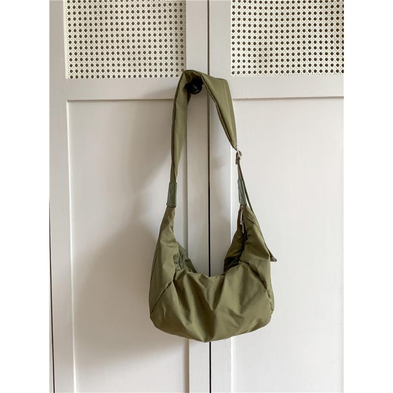 

Nylon shoulder messenger bag women s large capacity spring and summer versatile casual bag women s niche wide shoulder strap dumpling bag армия зеленый