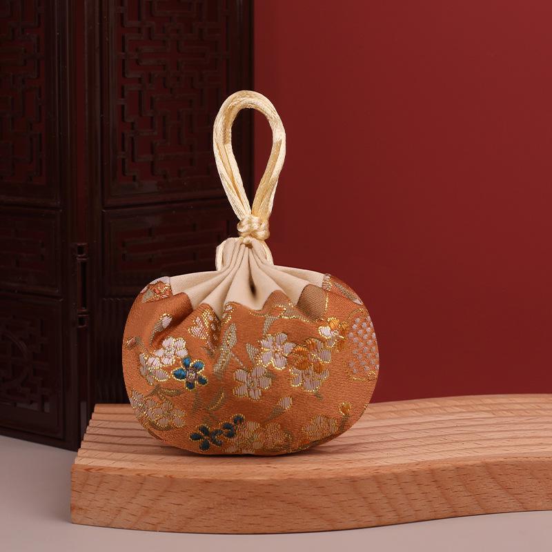 Scented Sachet: Hanging Cotton Linen Bag with Traditional Chinese Medicine Aroma for Bedroom