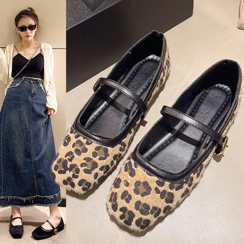 Spring 2025 Women's Flat Suede Mary Jane Moccasins with Soft Sole