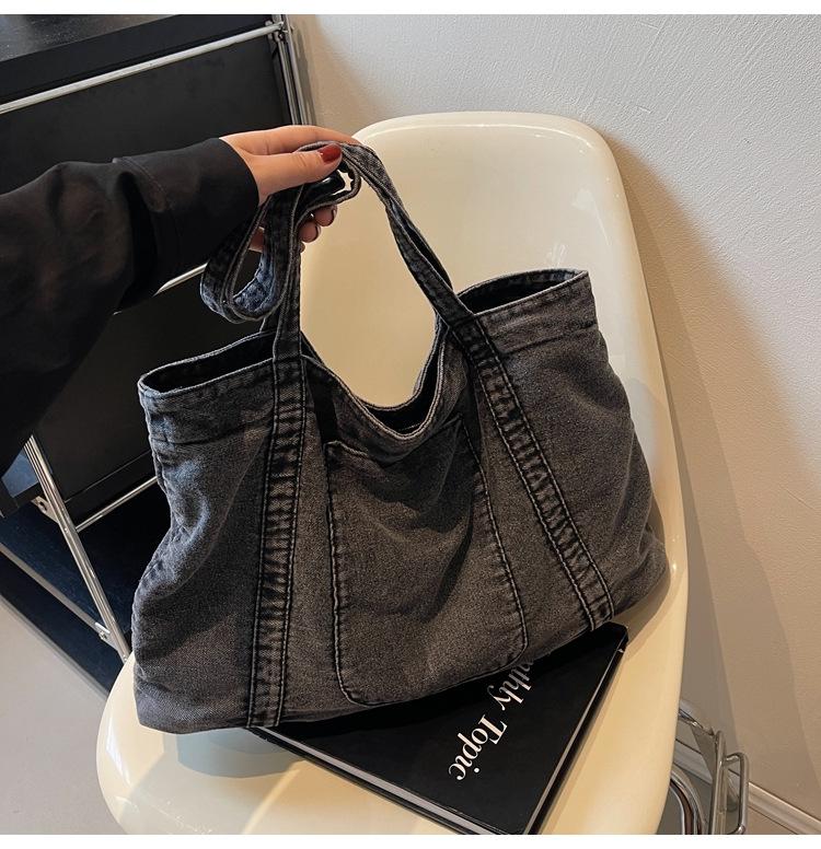2025 casual shoulder large capacity retro washed canvas bag shopping bag simple and light commuter handbag