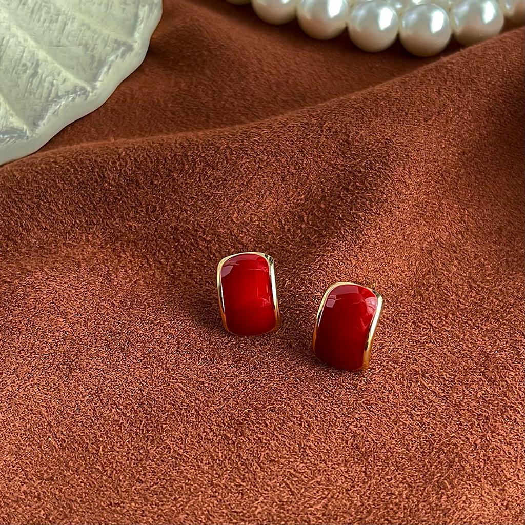 

Гонконгські сережки-краплі з бургундського масла та перлів - Ретро французький стиль Хепберн