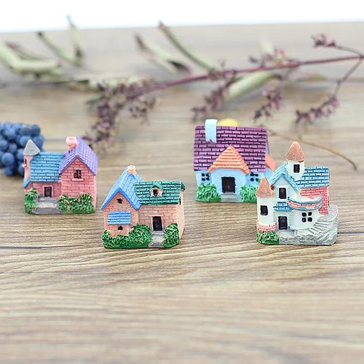 Random Creative Zakka Small House Villa Micro Landscape Accessories Resin Small Ornaments Background Model Potted Decoration