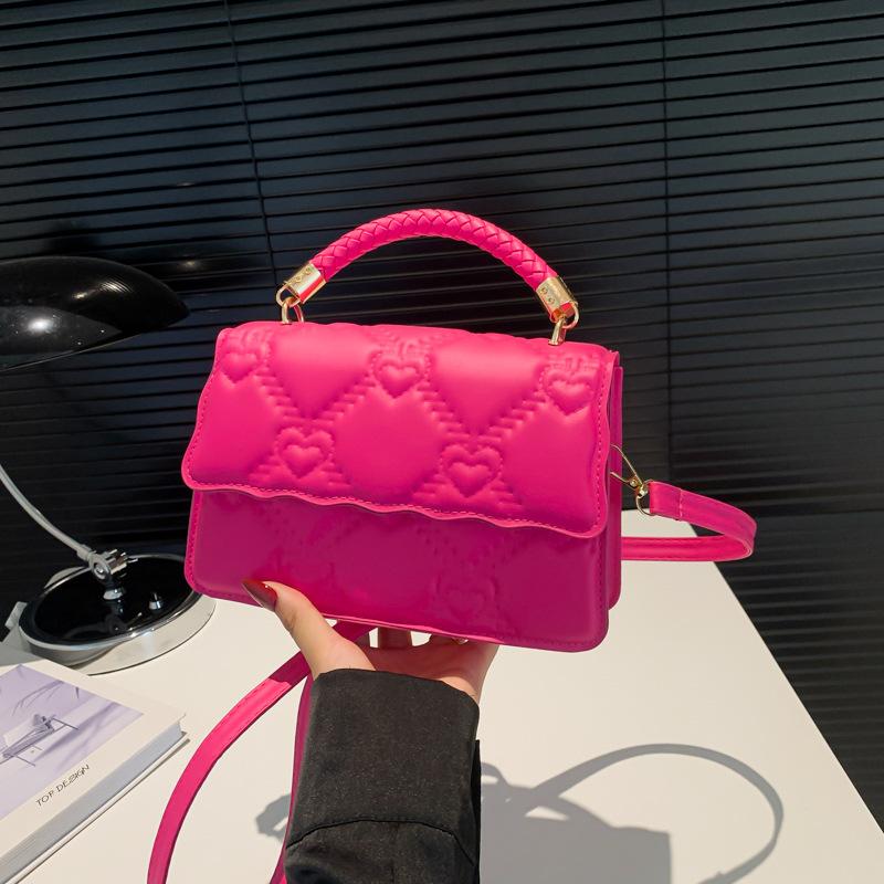 

New fashion shoulder bag, urban trend fashion underarm bag, small fresh and sweet diamond square bag, solid color women s bag рожевий червоний колір