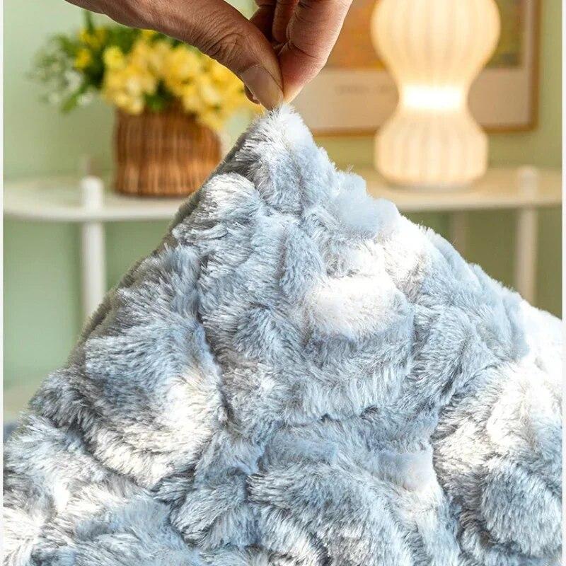 Solid Retro Rose Velvet Sofa Mat European Lace Trimmed Plush Sofa Cushion Leather Sofa Anti Slip Cover Dust Cover Cloth