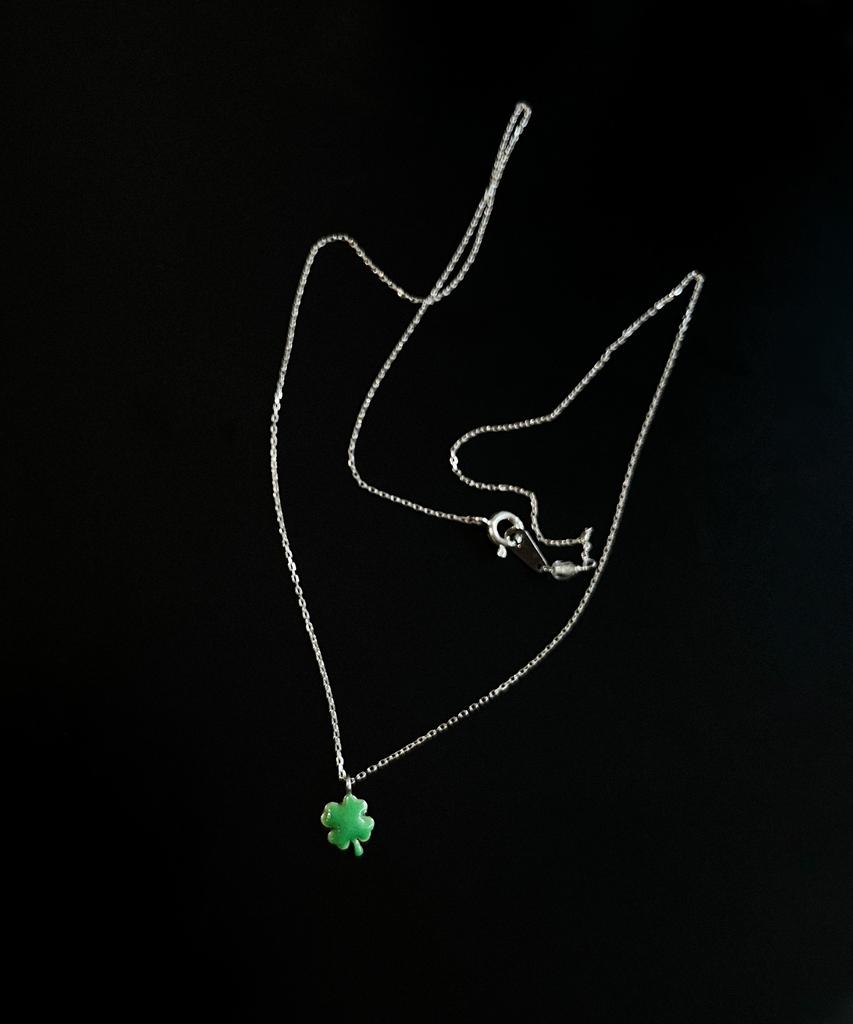 Ourthings Melting Clover Necklace