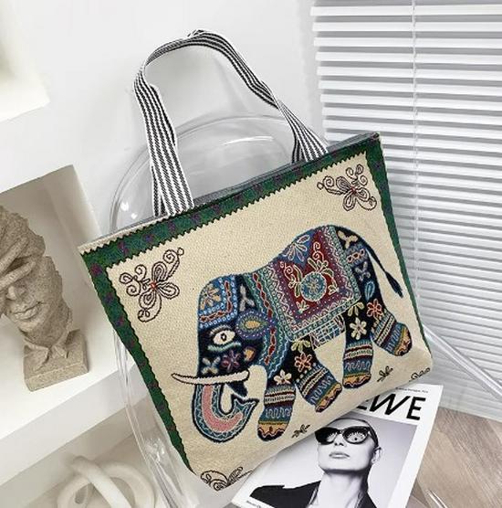 

Thickened Canvas Retro Pocket Handbag - Zippered Single Shoulder Literary Bag for Students