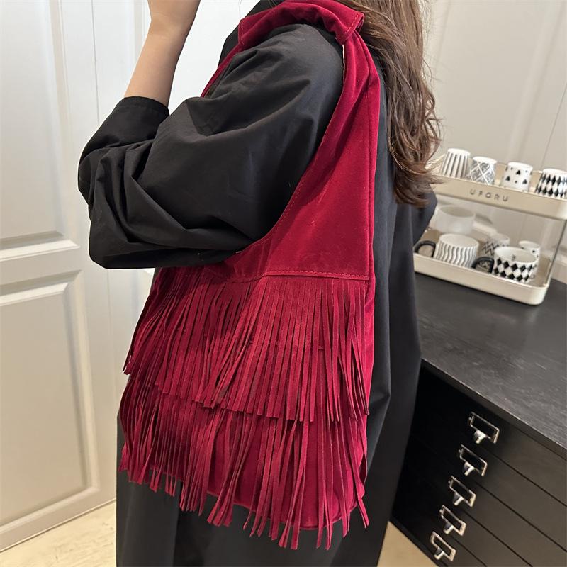 2025 Autumn New Leather Velvet Fringed Fashion Texture Retro Simple Large Capacity Shoulder Crossbody Women's Shoulder Bag