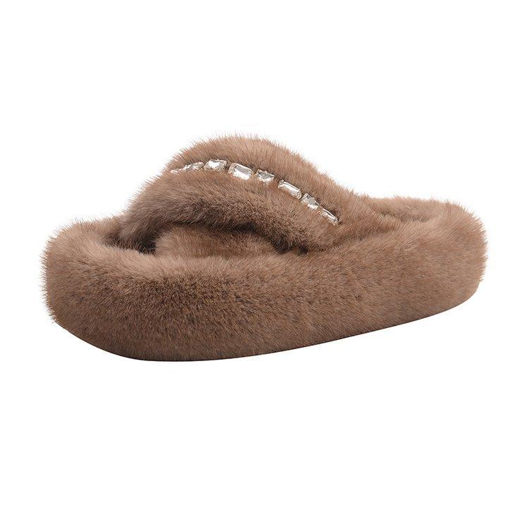 Internet Celebrity Drill Cross Fluffy Slippers Women Wear 2025 Autumn New Versatile Thick Bottom Plush Cotton Slippers Women Trend