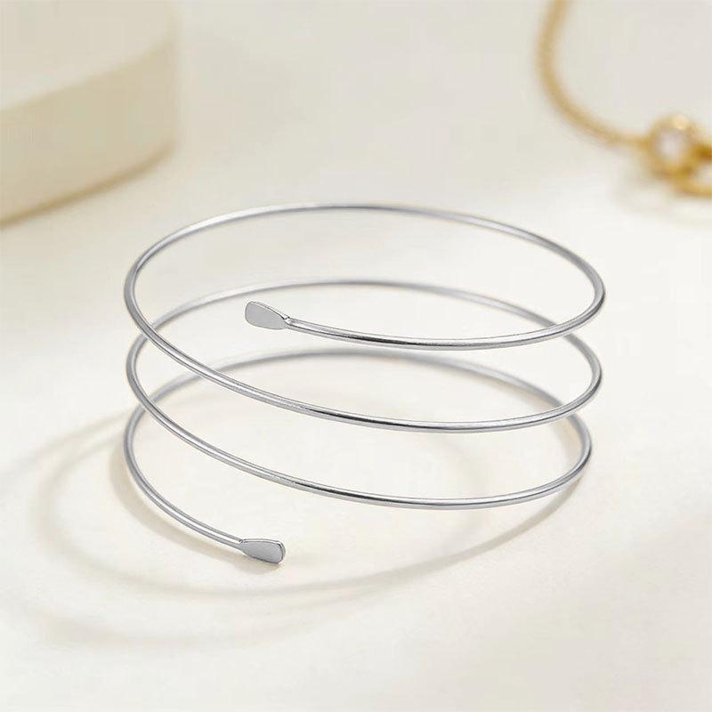 

Minimalist Spiral Pattern Three-Layer Flat Head Women s Bracelet срібний