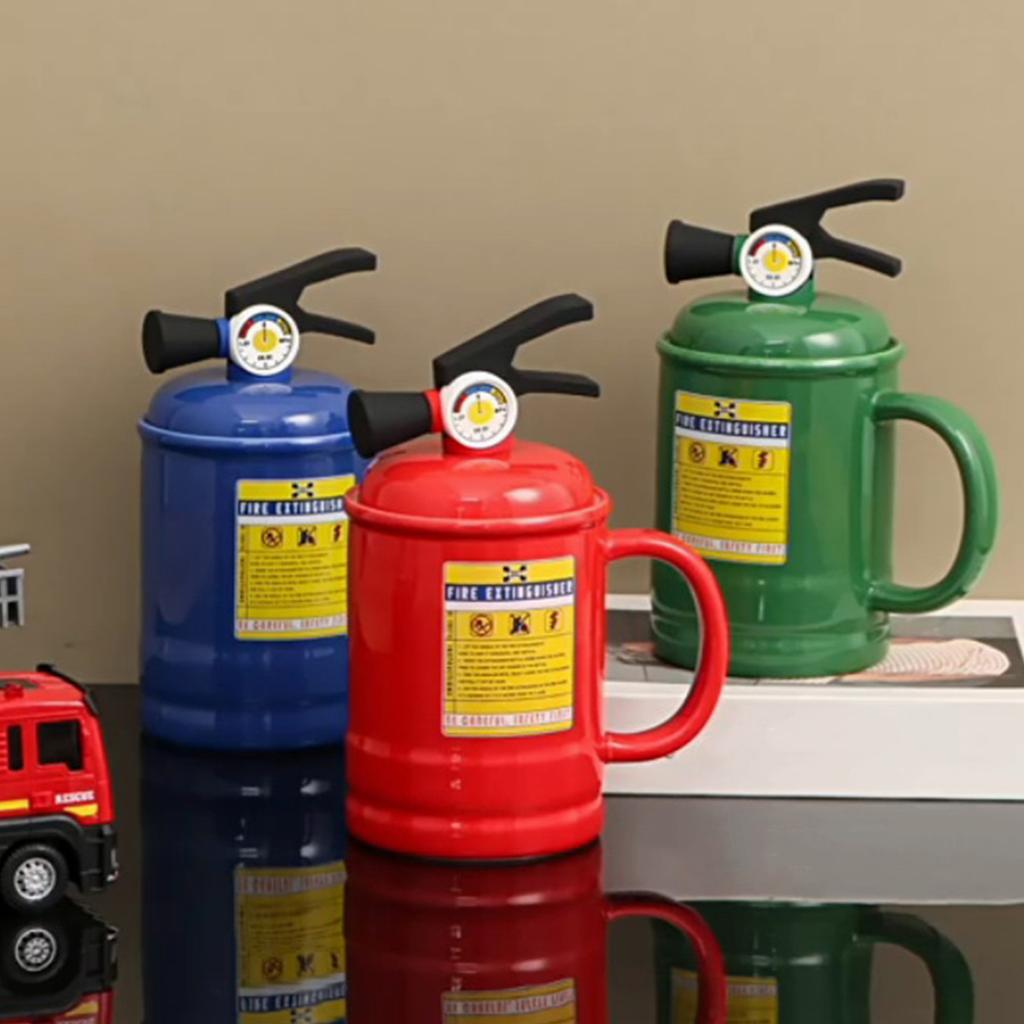 Kávové šálky Keramická šálka na čaj Hrnček v tvare hasiaceho prístroja s viečkom lyžičkou 400 ml Na horúce studené nápoje Mlieko Džús Nápojový hrnček Kancelária Dom Cestovanie Darčeky