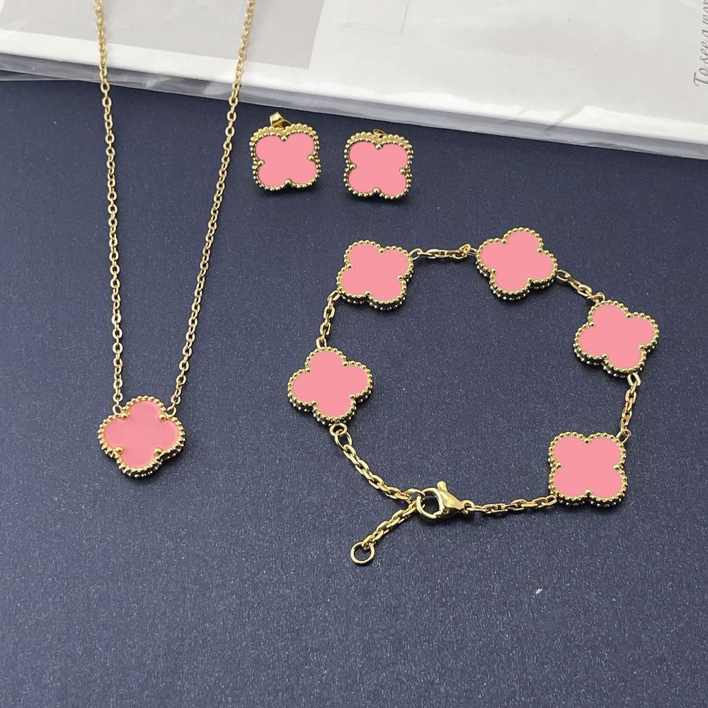 15mm Kleeblatt Halskette Armband und Ohrstecker Dreiteiliges Set 18K Vakuumbeschichtetes Schmuckset