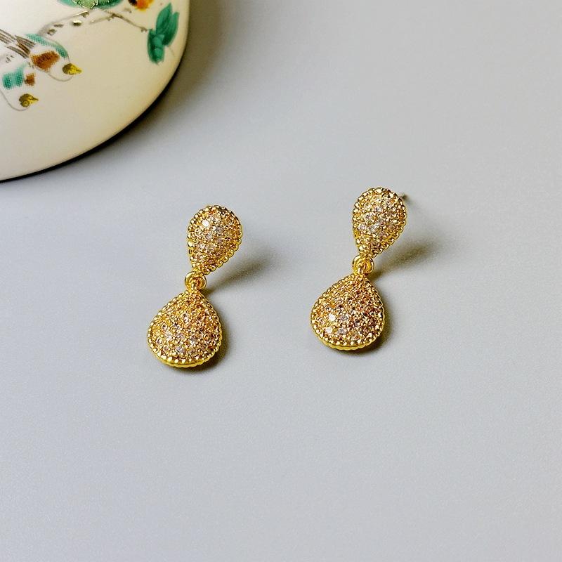 

Stylish Full Diamond Water Drop Pendant Female Stud Earrings Temperament Versatile Simple Earrings