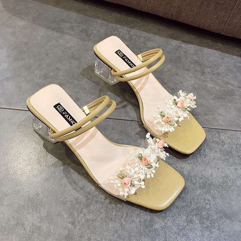 Summer sandals girl 2025 new fairy wind wear fashion flower high heel word two wear thick heel cool slippers