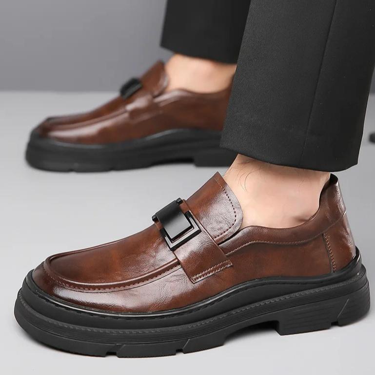 High Quality Leather Shoes For Men Fashion Retro Business Dress Shoes Men Outdoor Comfortable Slip-On Loafers Men Zapatos Hombre