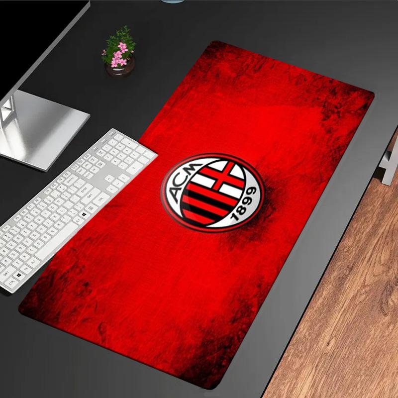 Tappetino per mouse con stemma AC Milan, Tappetino per mouse, Tappetino per mouse da gioco, Tappetino per tastiera, Decorazione per scrivania per computer portatile, Regalo per tifosi, Regalo di compleanno