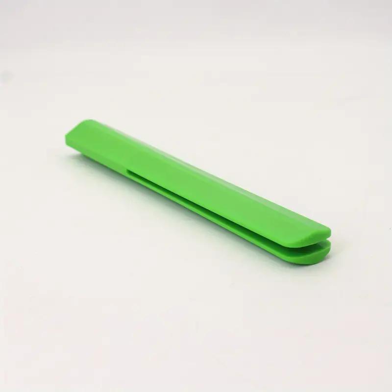 

1 шт. Ручной выдавливатель тюбиков зубной пасты и соуса, ПП дозатор, выдавливатель тюбиков крема для рук, ключ-ролик, набор аксессуаров для ванной и кухни 1PCS зелёный