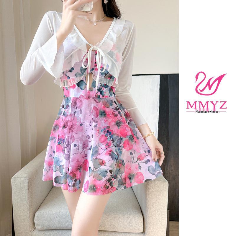 

Серия «Море цветов»: Женский консервативный утягивающий купальник-боди с шортиками, большого размера, в стиле юбки XL (110-120 jin) красный