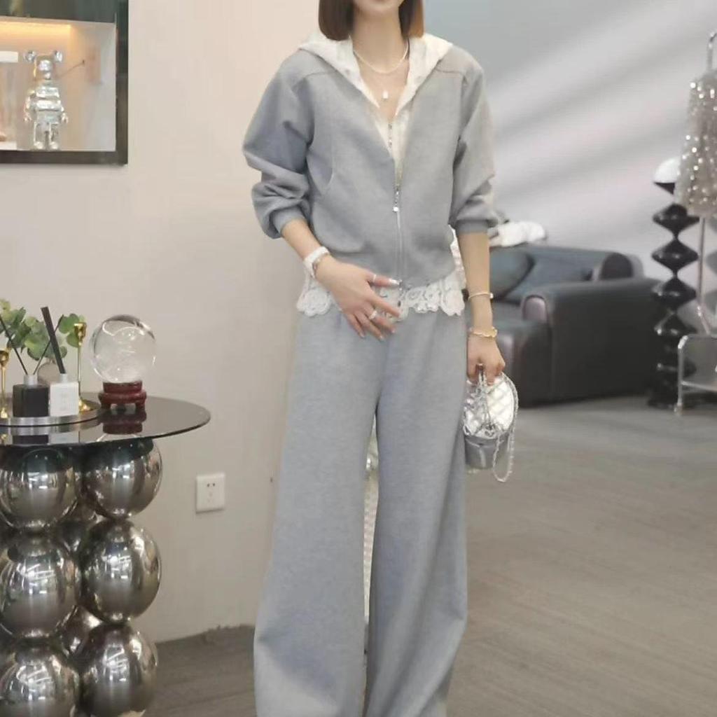 2026 Winter Korean Fashion: Women's Lace Splicing Hooded Sweatshirt & Casual Pants Set