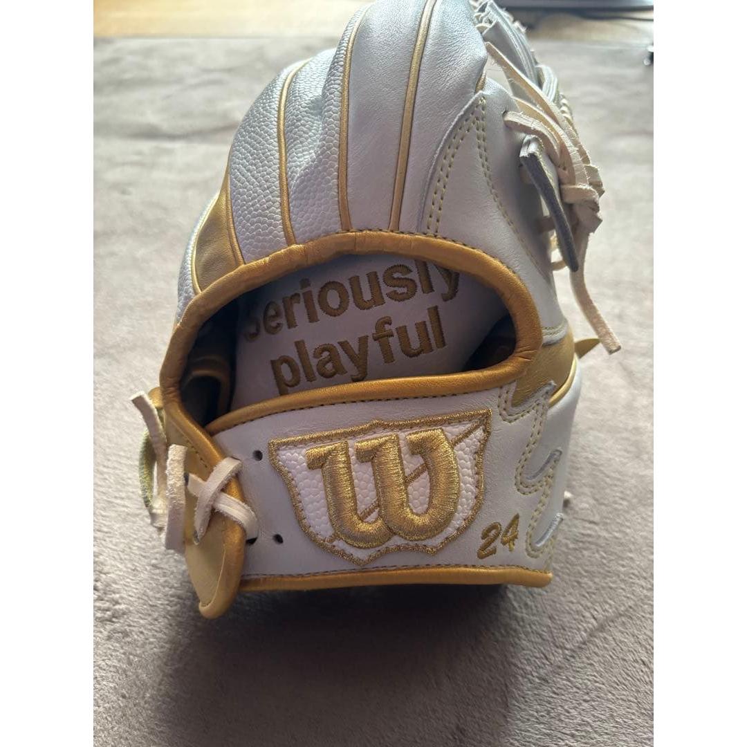 Used Wilson Softball Gloves 87